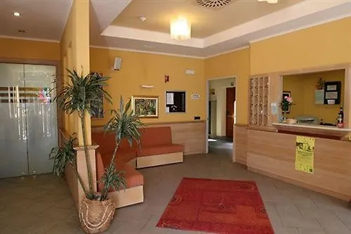 Hotel Bernina 티라노